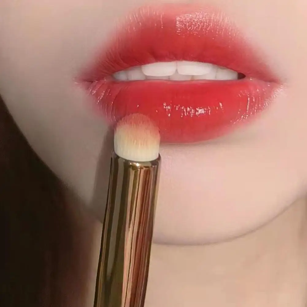 Super Soft Lipstick Smudge Brush Makeup Tool Dye Round Head Concealer Brush for Girl Mini Portable Brush brochas maquillaje