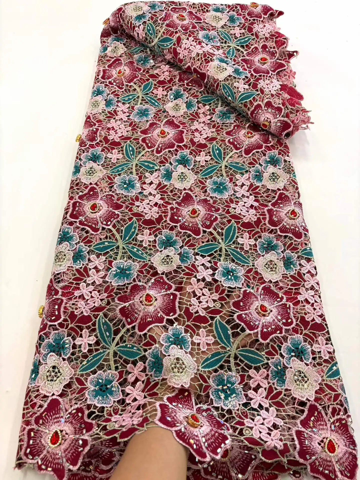 

Высококачественная африканская нигерийская тюлевая кружевная ткань с вышивкой для праздничных платьев, французский гипюр с камнями для шитья, 5 ярдов, 2026 год