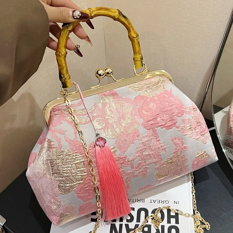 2024 New Vintage Women Designer Chain Shoulder Bags Pink Blue Crossbody Bags Tassel Handbags Flower Lock Shell Clip Small Tote