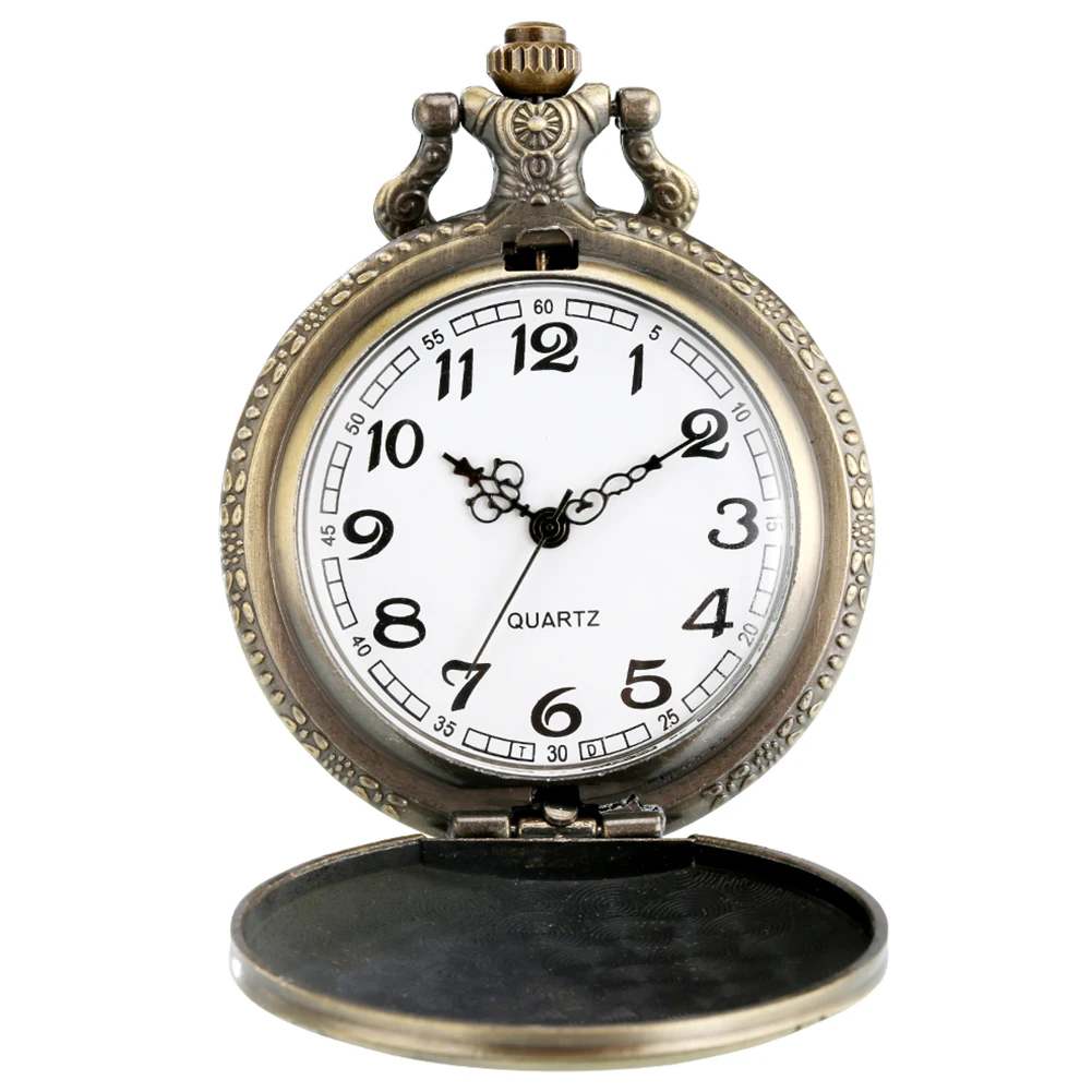 Vintage Bronze Elk Decor Quartz Pocket Watch Men Women Necklace Pendant Pocket Clock Retro Gift Arabic Numerals Dial Timepiece