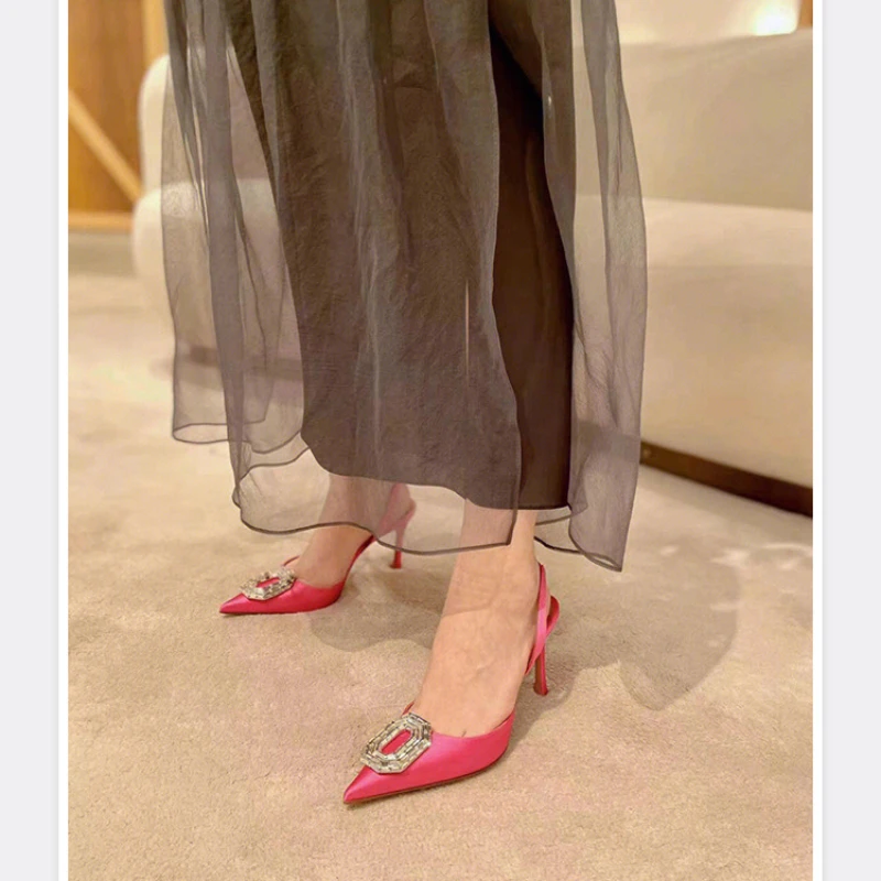 Frauen High Heels Wasser Diamant Schnalle Zehen Sandalen neue spitze dünne Ferse hohle Bankett High Heels Plateaus andalen Damenschuhe