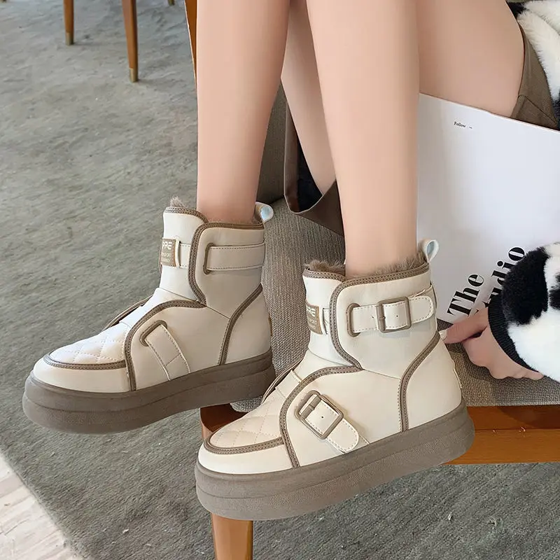 Snow Boots Woman Winter 2024 On Sale Padded Most Sold White Leather Fur Shoes For Women Booties Platform Footwear High Quality