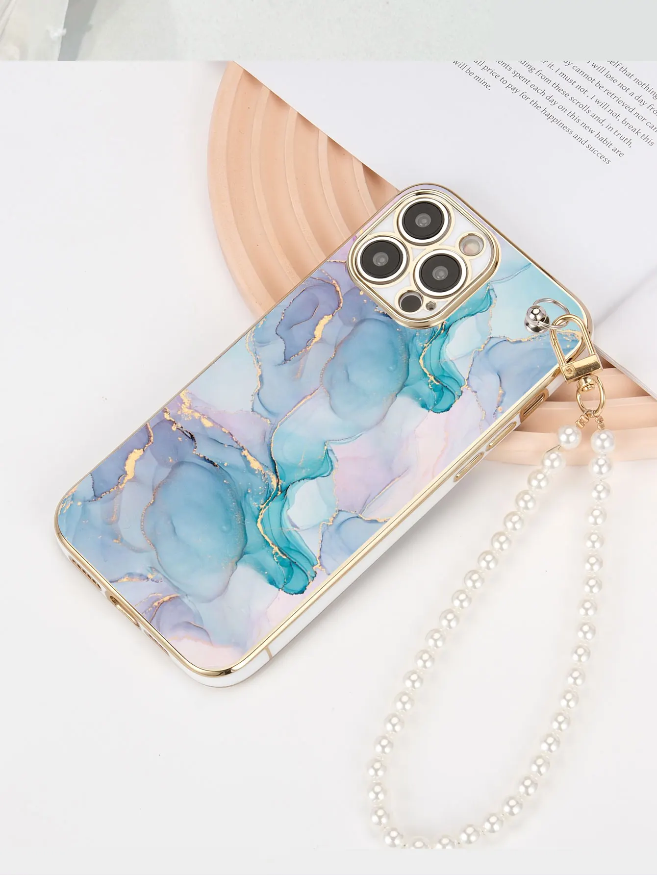 Luxury Pearl Chain Phone Case for iPhone 17/16/15/14 Plus/13/12/11 Pro Max/XR/X/7/8/6s Back Cover
