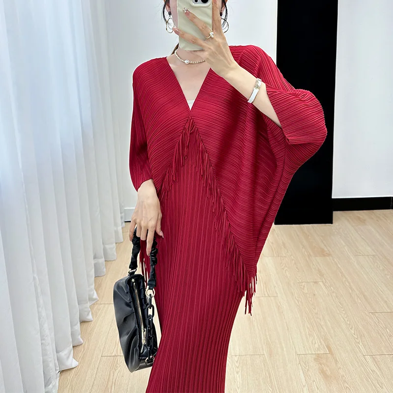 Miyake Tassel Dress 2024 Autumn New Bat Sleeve Pleated Solid Color Casual Fashion Temperament Reduced Age V-Neck Dress Children