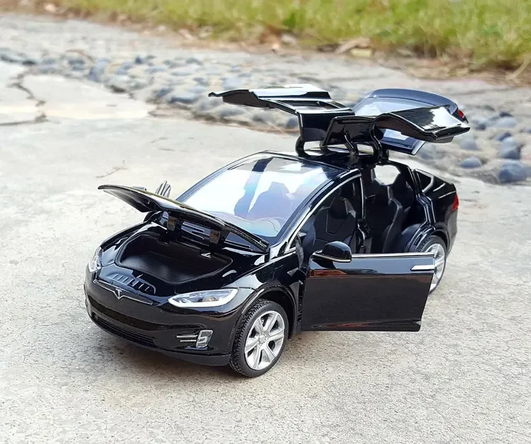 New Product 1:32 6-Door Alloy Pull Back Model X90 Car Toy