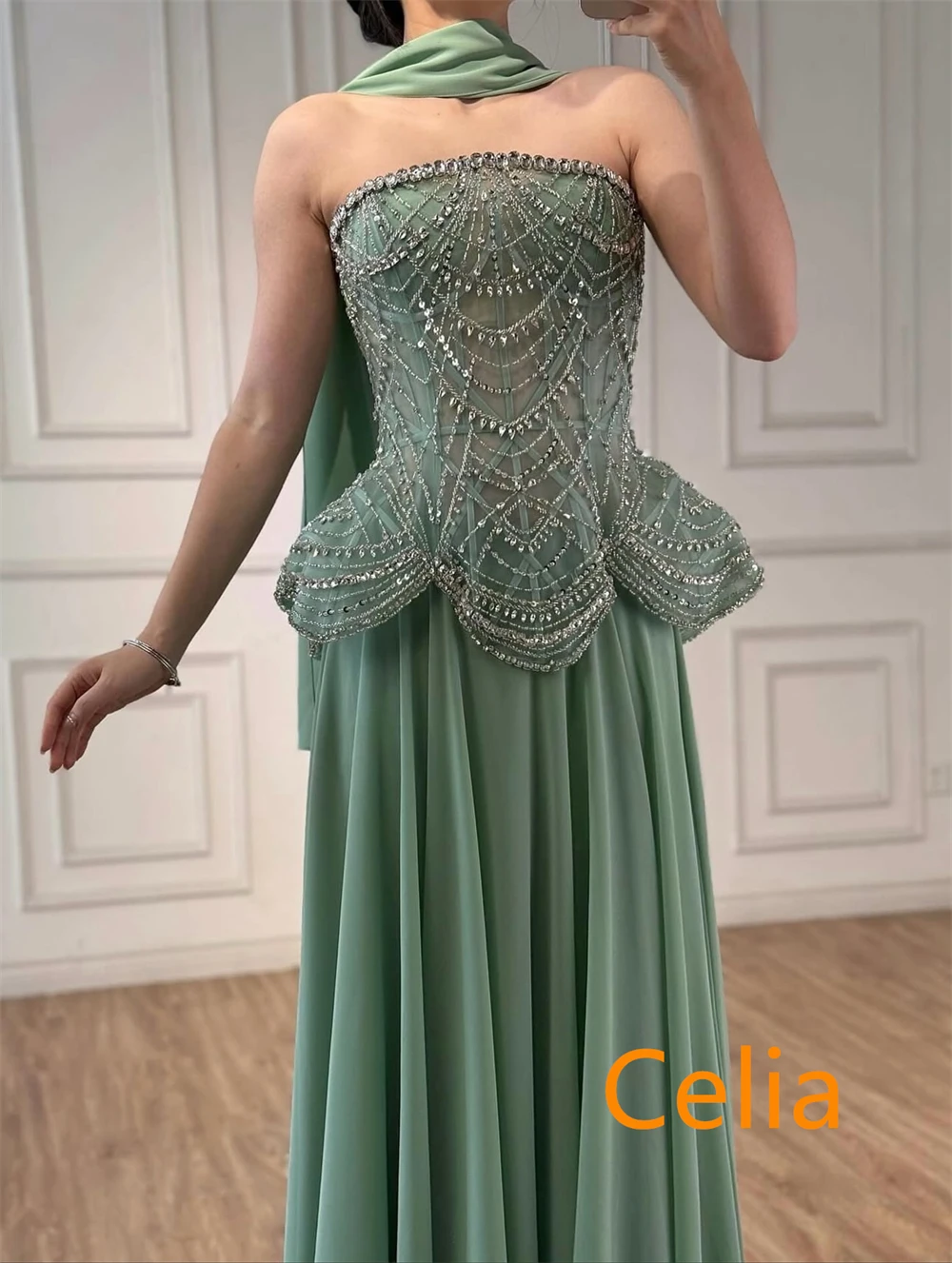 

Customized Charming Green Chiffon Evening Dress Soft Strapless Sleeveless Homecoming Dresses Luxury Special Occasion Gowns