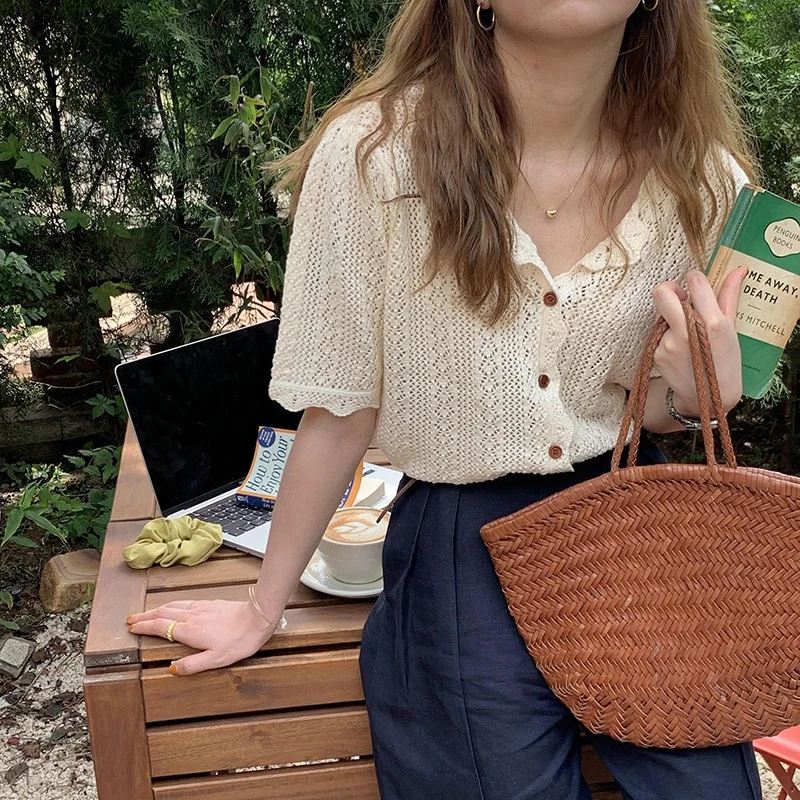 

Summer New Women's Collar Solid Color Shirt Elegant Retro Short Sleeved Single Breasted Cardigan Top