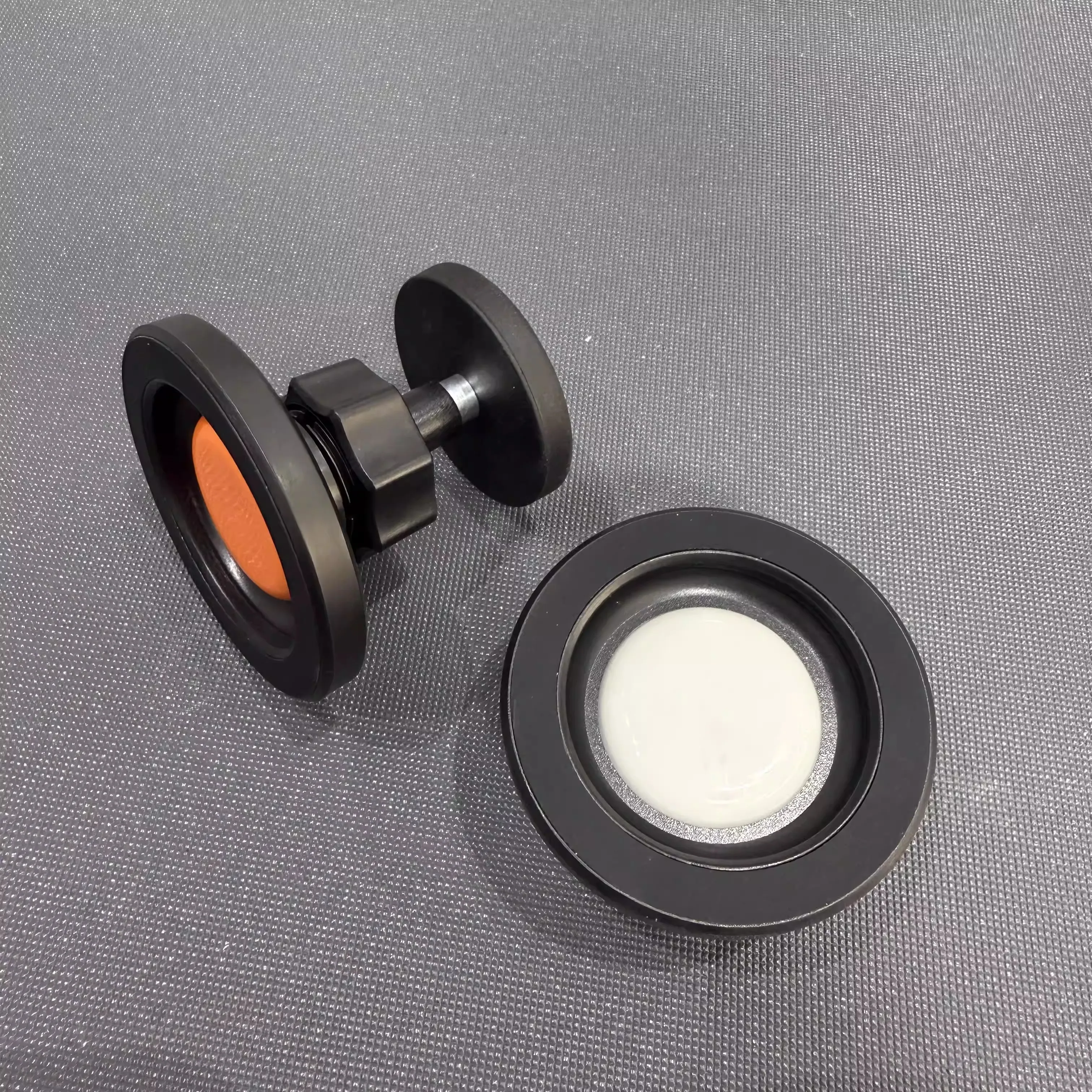 

Мощный магнитный держатель для телефона N52 Magsafe, двусторонний, миниатюрный, портативный, для прямых трансляций, занятий в спортзале, записи видео, использования в самолетах и скоростных поездах.