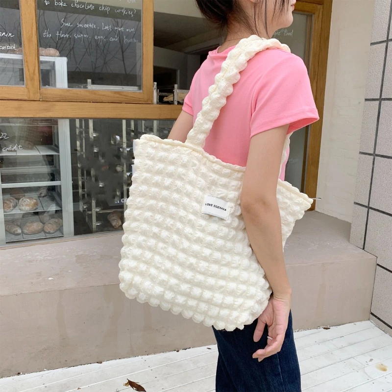 Classy Bubble Pleated Bag Shoulder Bag with Zipper Tote Bag for Family Gathering