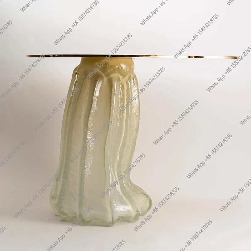 

Italian creative designer transparent resin side table, sofa side table, villa model room, living room, bedroom corner table