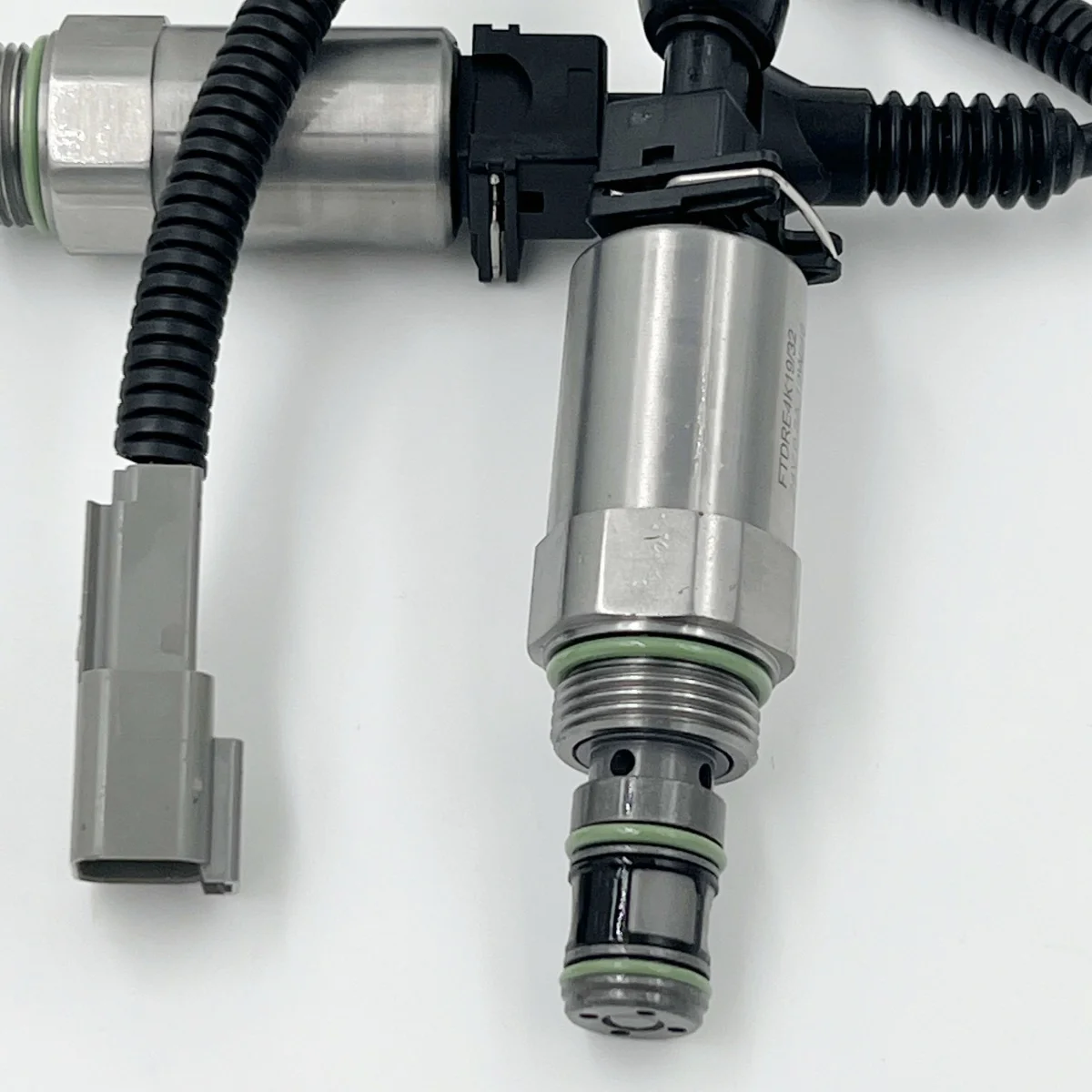 حار بيع R900772014 قطع غيار حفارة استبدال صمام الملف اللولبي النسبي جديد للبناء #5