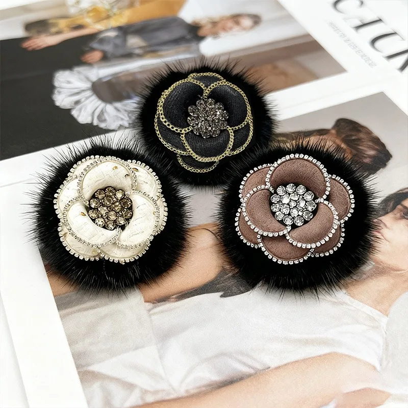 

Fashion rhinestone hair ball fragrance retro luxury Joker Camellia elegant brooch niche suit coat accessories