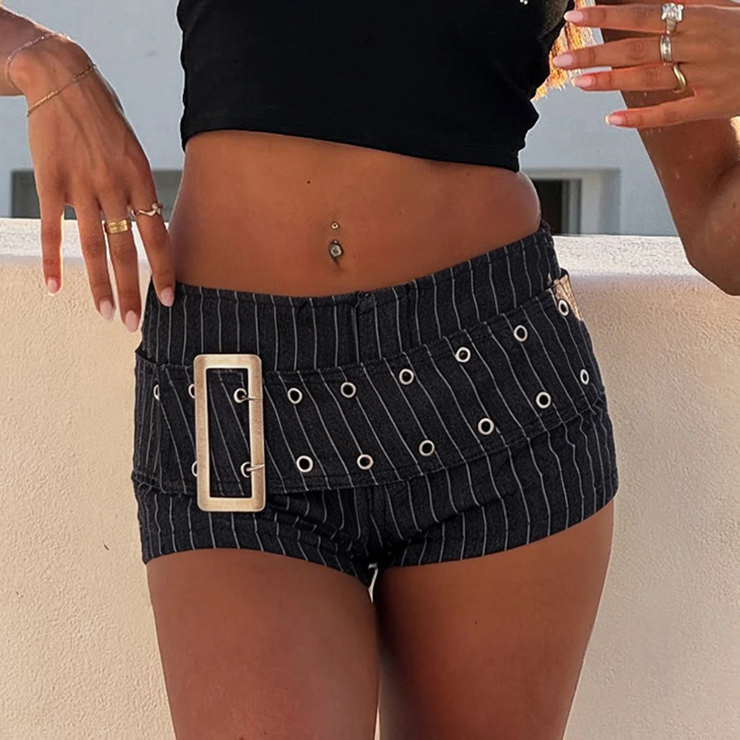 

Streetwear Striped Contrast Color Metal Buckle Decoration Micro Jeans Women Slimming Straight Denim Mini Bottoms Summer Fashion