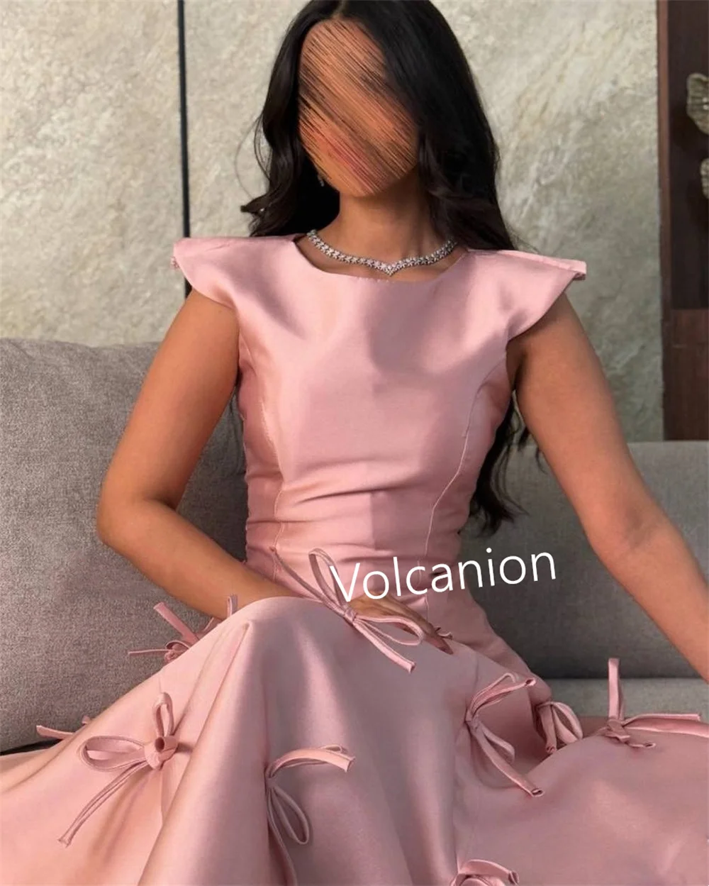 カスタマイズされたシャルムーズリボン A ライン O ネックミディドレスオーダーメイドの機会プロムパーティーエレガントシンプルモダンなスタイル