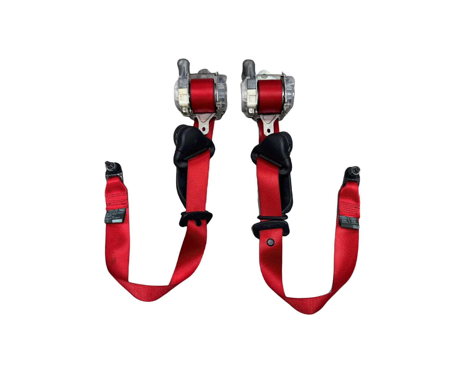 

The classic high-quality r35 features instant warning retraction for Nissan's left and right front seat belts