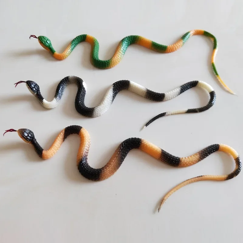 1pcs High Simulation Snake Model Toy Scary Snake Kids Prank Toys Children's Novelty Cute Toy Snake Tricky Toys Party Gifts