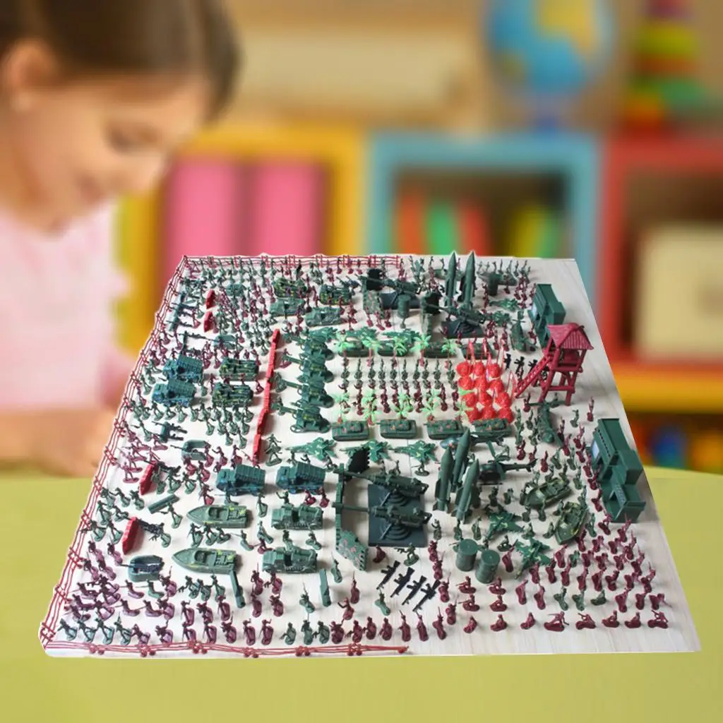 

575pcs Action Figures Playset Toy Soldier Playset, Tanks, Planes