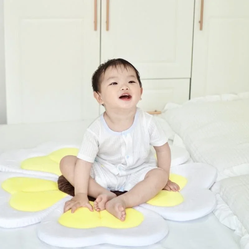 

J15U Practical Infant Bath Support Functional Baby Bath Pad Gentle for Bathing Need