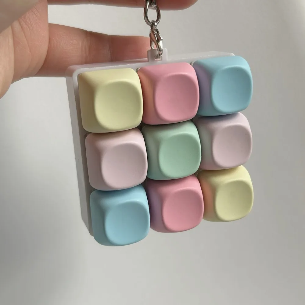 Entspannende 4/9 Tasten Finger Tastatur Tastenkappe Schlüssel Taste Dekompression Spielzeug Stress Relief Gadget Pinch Spielzeug Erwachsene