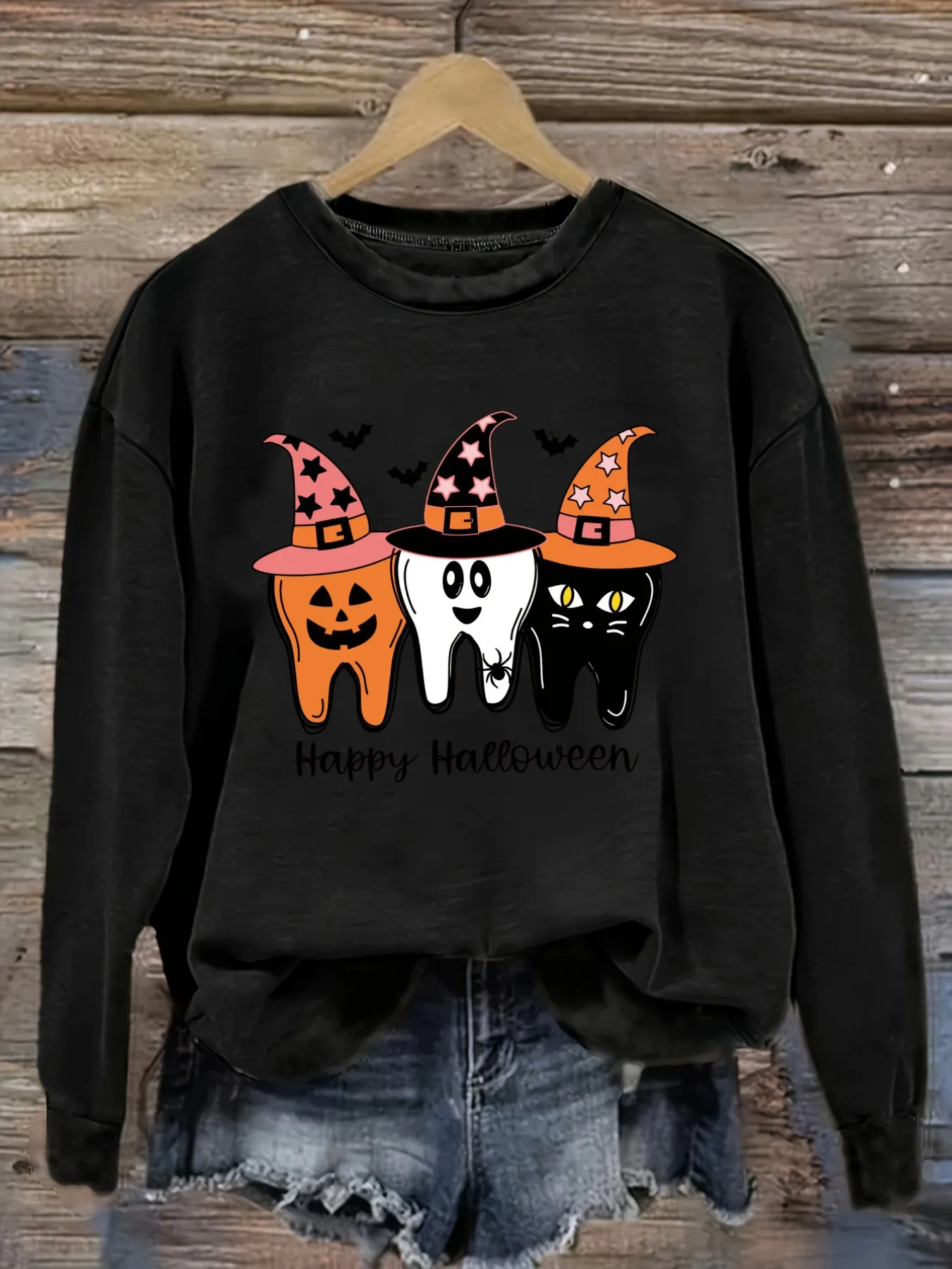 Women's Casual Long Sleeve Crew Neck T-Shirt Happy Halloween Tooth Witch Hats Design, Round Neck Women's Clothing, Machine Washable, Slightly Elastic, Loose Fit, Spring Autumn Winter Women's T-Shirt, Halloween Costume Outfit