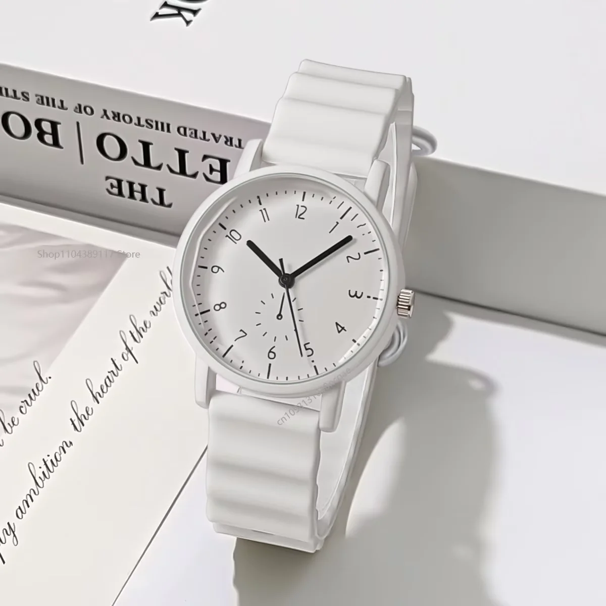 Orologio da donna color gelatina di moda Orologio da polso al quarzo con cinturino in silicone a forma di onda creativa Orologio da ragazza Regalo Relogio Feminino Reloj