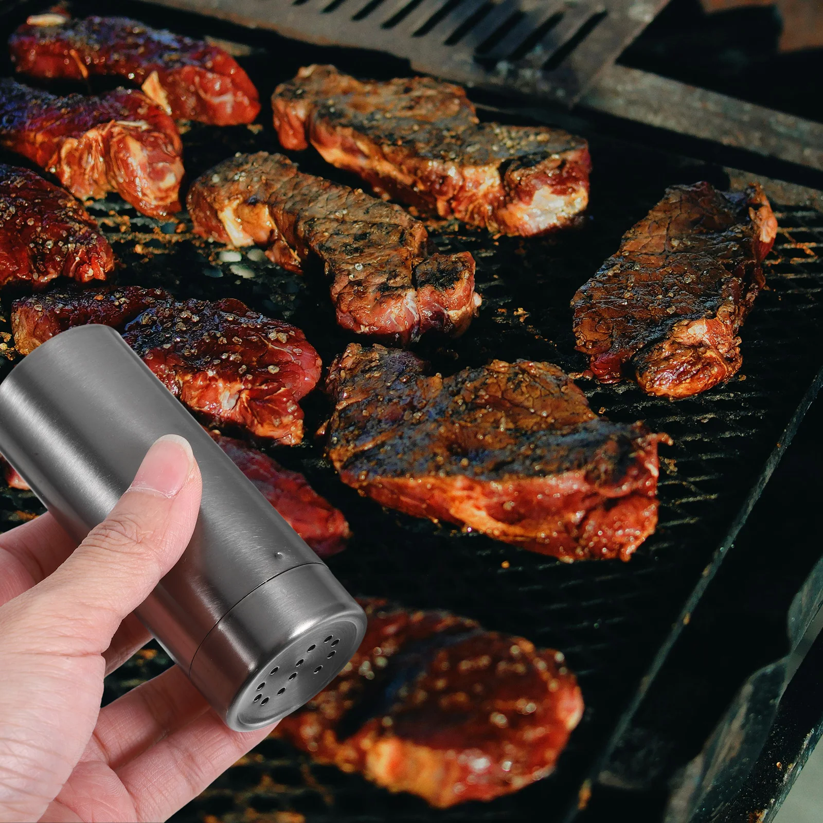 

2pcs Stainless Steel Seasoning Bottle Reusable Salt Pepper Shaker Hole Design Lightweight Condiment Jar for Kitchen Home Travel