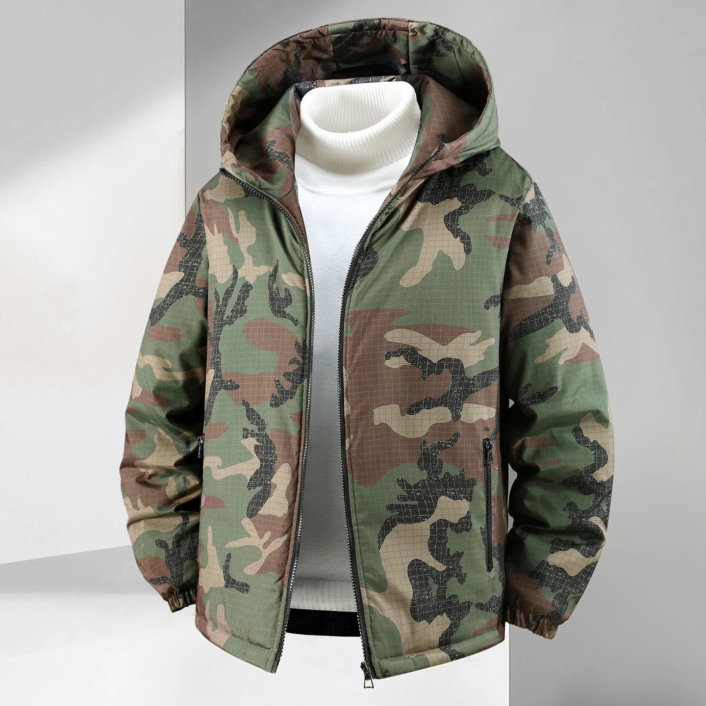 

Новая модная хлопковая стеганая куртка с капюшоном 2025 года – теплая, модная и универсальная. Флис теплый и модный камуфляж.