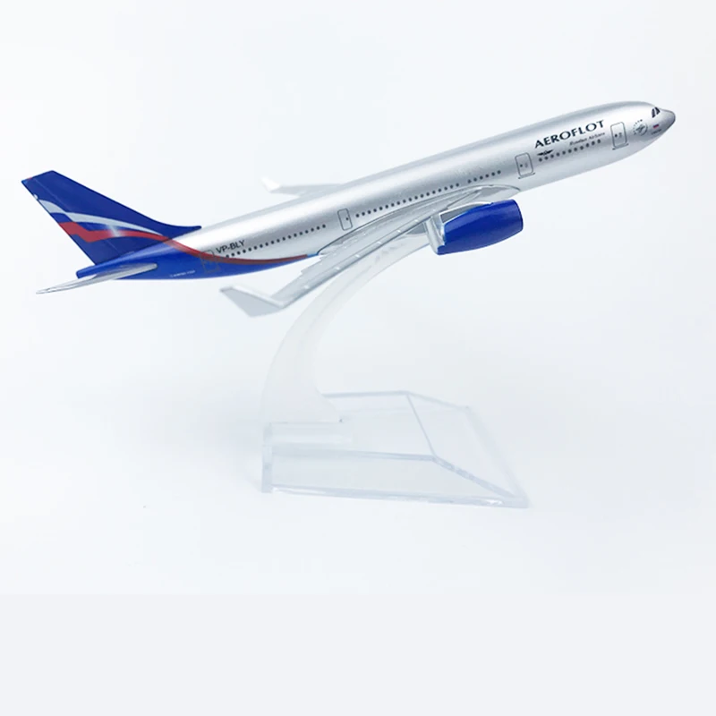 

16CM 1:400 scale Russian Airlines A-330 civil aviation aircraft model alloy and plastic display men's adult gifts