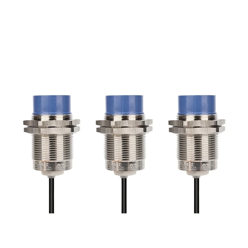 

Индуктивный бесконтактный переключатель Schneider Electric XS230 XS230BLNAL2 XS230BLPAL2, новый оригинал