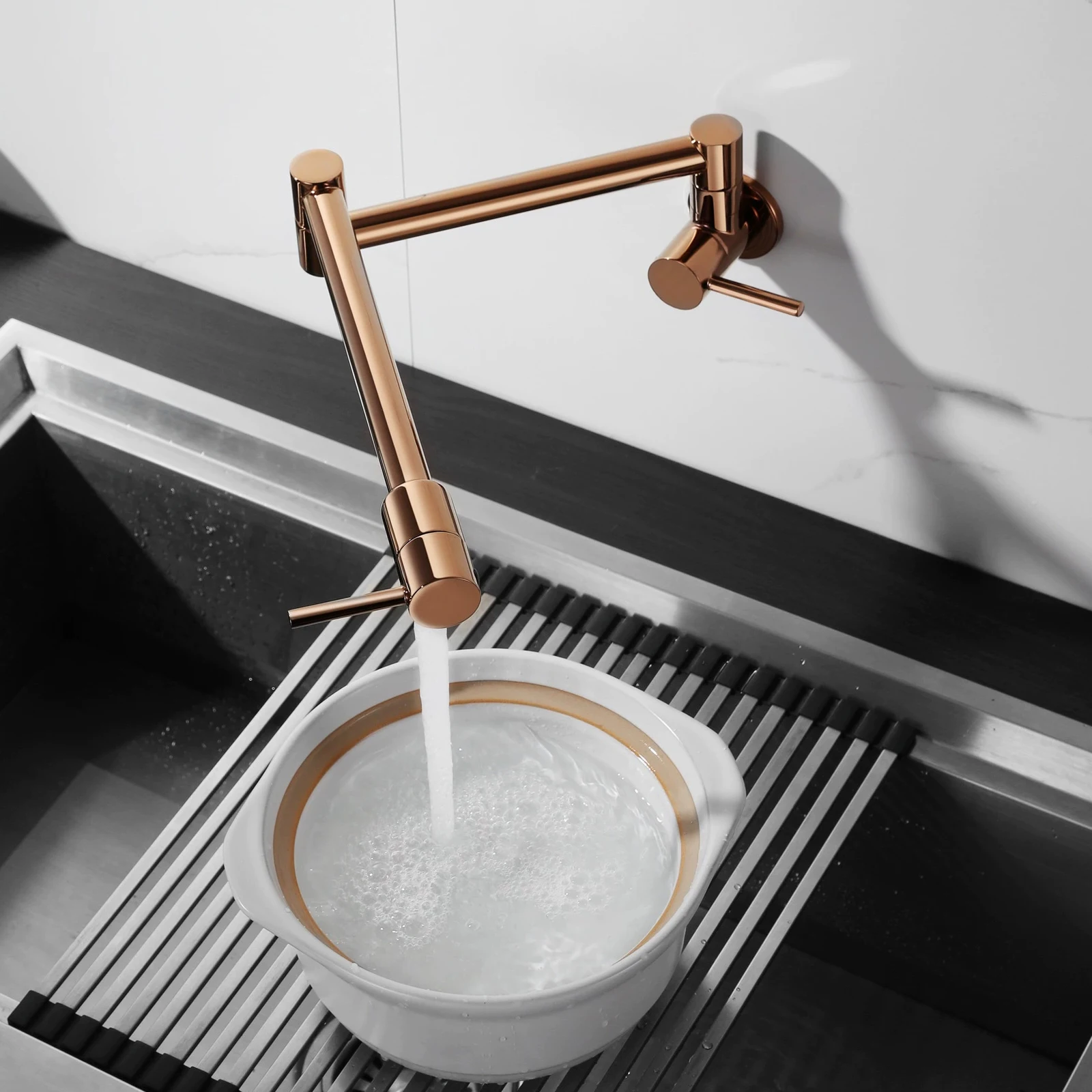 

M Boenn Single-cooling Folding style kitchen Faucet Brass with 360-Degree Rotation and Folding Design Polished Chrome Sink Taps
