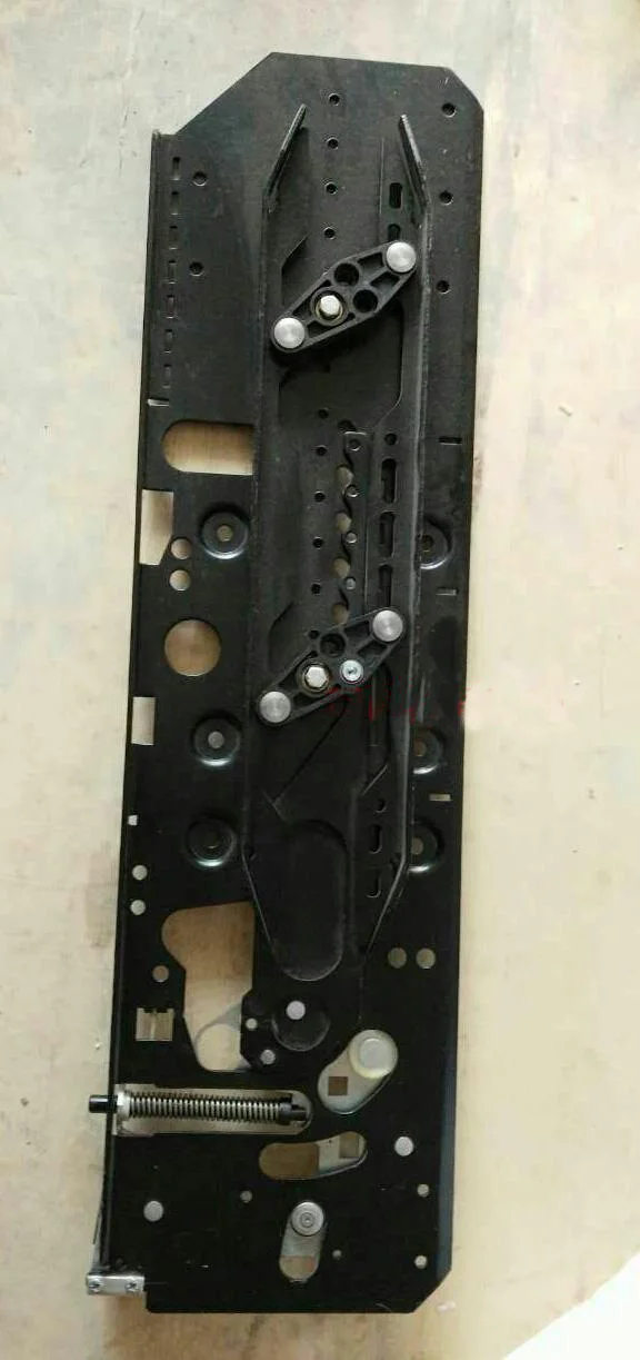 

Elevator door knife
