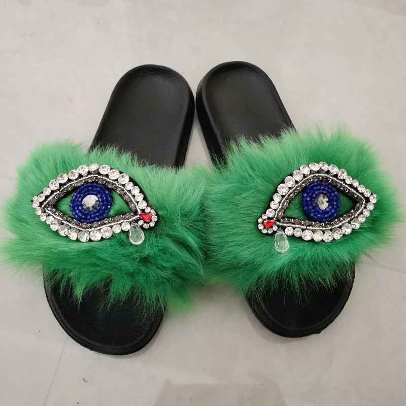 2024 donne nuove pantofole di pelliccia pantofole estive di lana imitazione moda lacrime di occhi pantofole di diamanti luminosi pantofole piatte