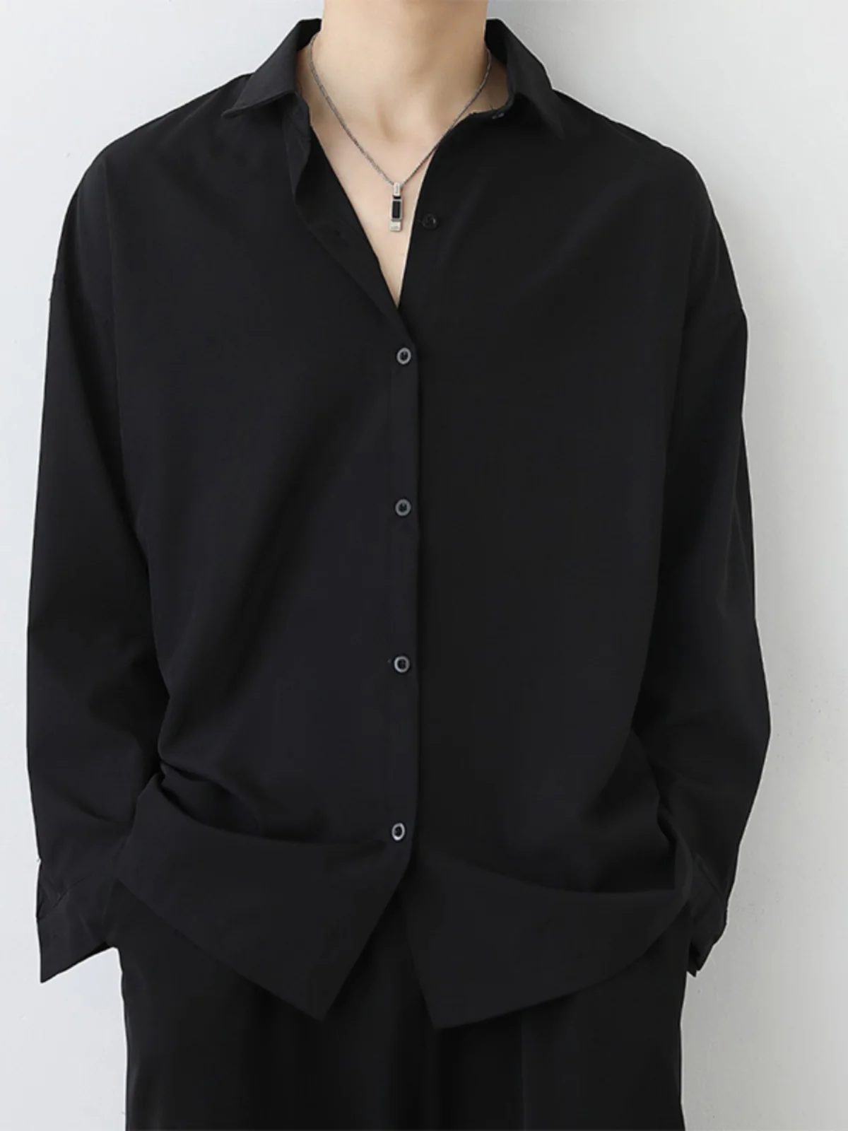 

Black Long Sleeve Ice Silk Casual Men's Shirt Trendy Autumn High-End Feeling Cool Gentleman Top Men's Outerwear Standard Fit