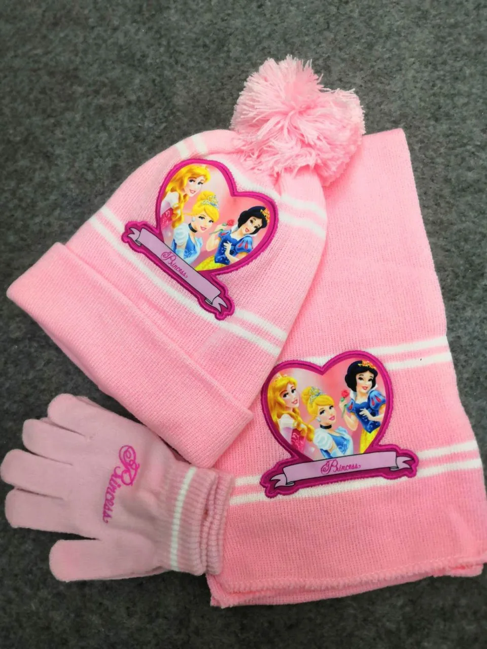 مجموعة قفازات وشاح قبعة الأميرة الجديدة للفتيات لخريف وشتاء مينيسو مكونة من ثلاث قطع