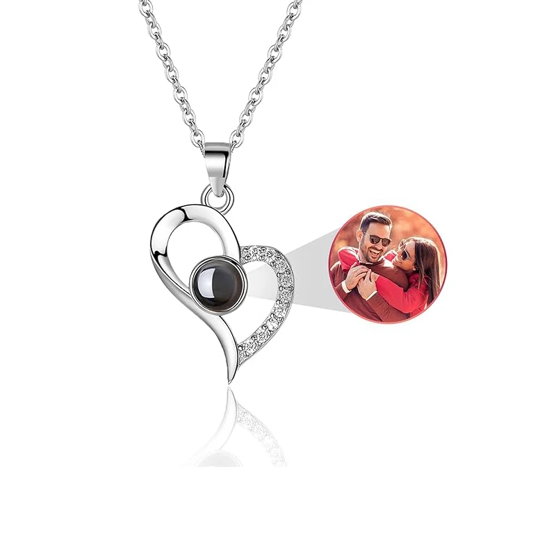 XCL Photo Projection Dog Paw Necklace 4