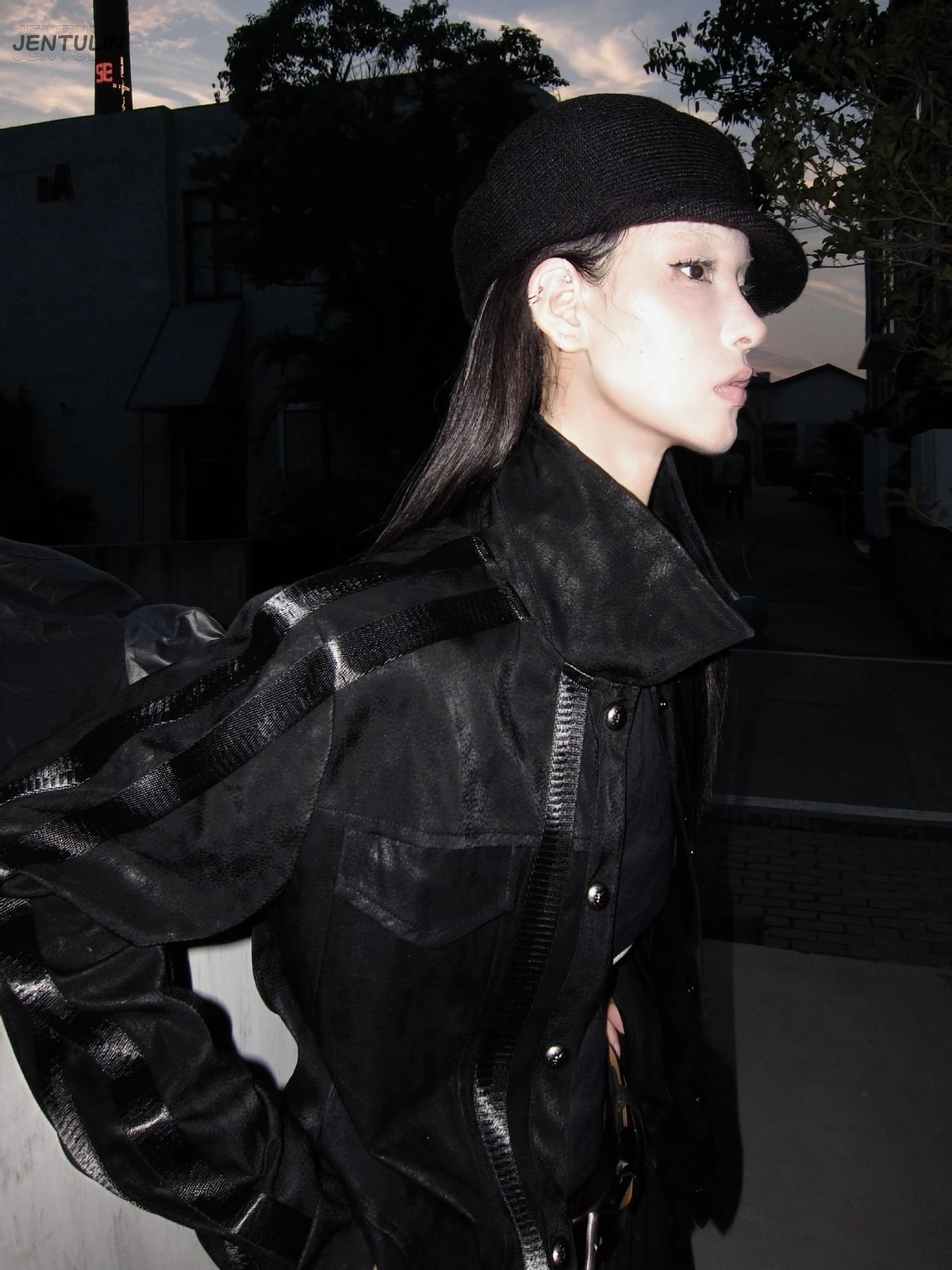 Black Faux Leather Vintage Distressed Texture Stand Collar Trucker Jacket Gothic Streetwear Button Short Coat With Strip