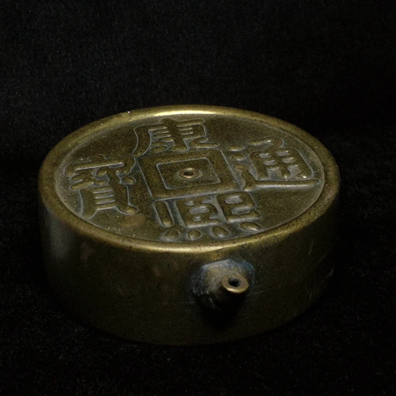 YIZHU CULTUER ART Size 3.5 Inch Old Chinese Bronze Carving Kangxi Tongbao Water Drop Pot Collection