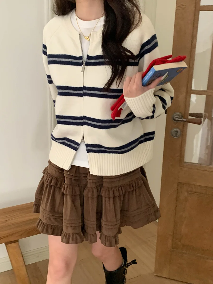 

New Autumn Casual High Waist Elastic Velvet Short Skirt for Women Comfortable Fashionable Women's Mini Skirt