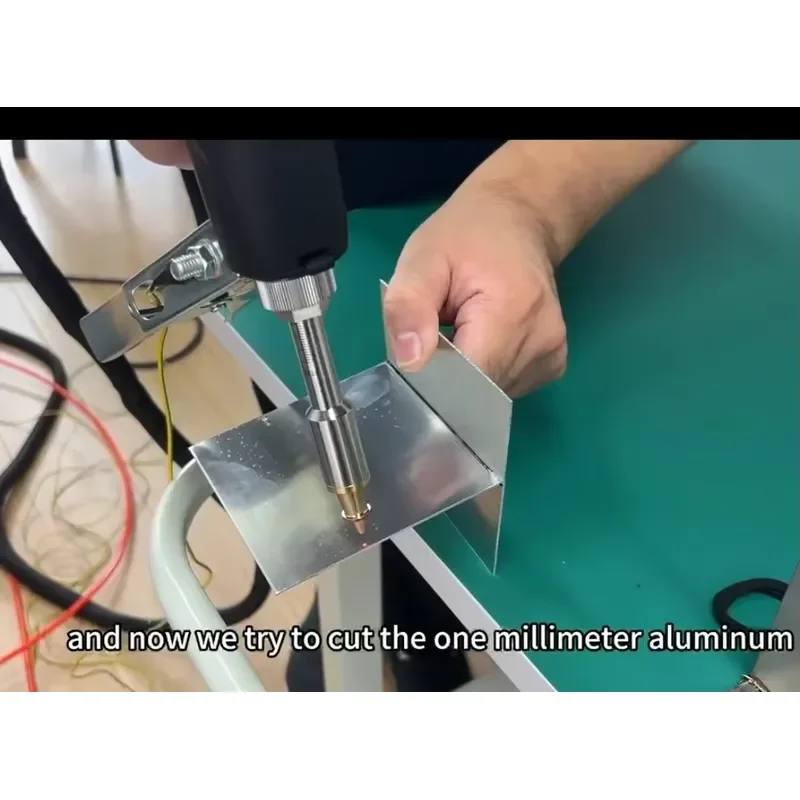 Four In One Handheld Welding Machine With Air Cooling For Solar Frame And Photovoltaic Bracket Welding