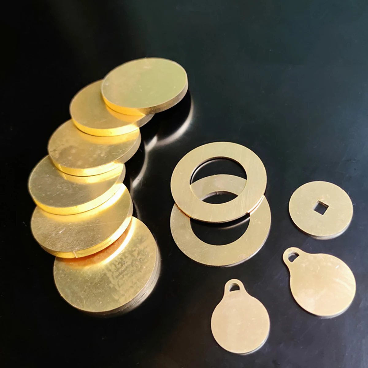 1Pcs Thickness 1.5mm H62 Brass Disc Dia 10mm - 200mm Brass Gasket Pure Copper Round Plate Brass Parts Cutting