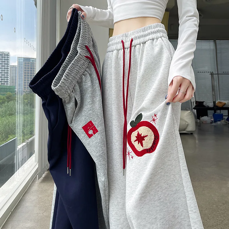 

Повседневные спортивные штаны с вышивкой и высокой талией на шнурке для женщин осенью, свободные прямые широкие спортивные брюки, универсальные