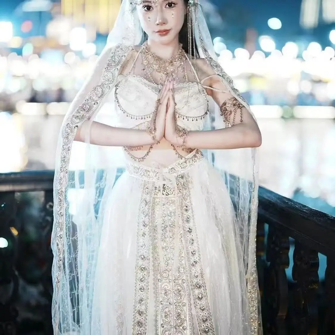 Western Regions Princess Cloak Exotic Style Flying Dance Dress Goddess Princess Han Element Travel Photography White Dress Set