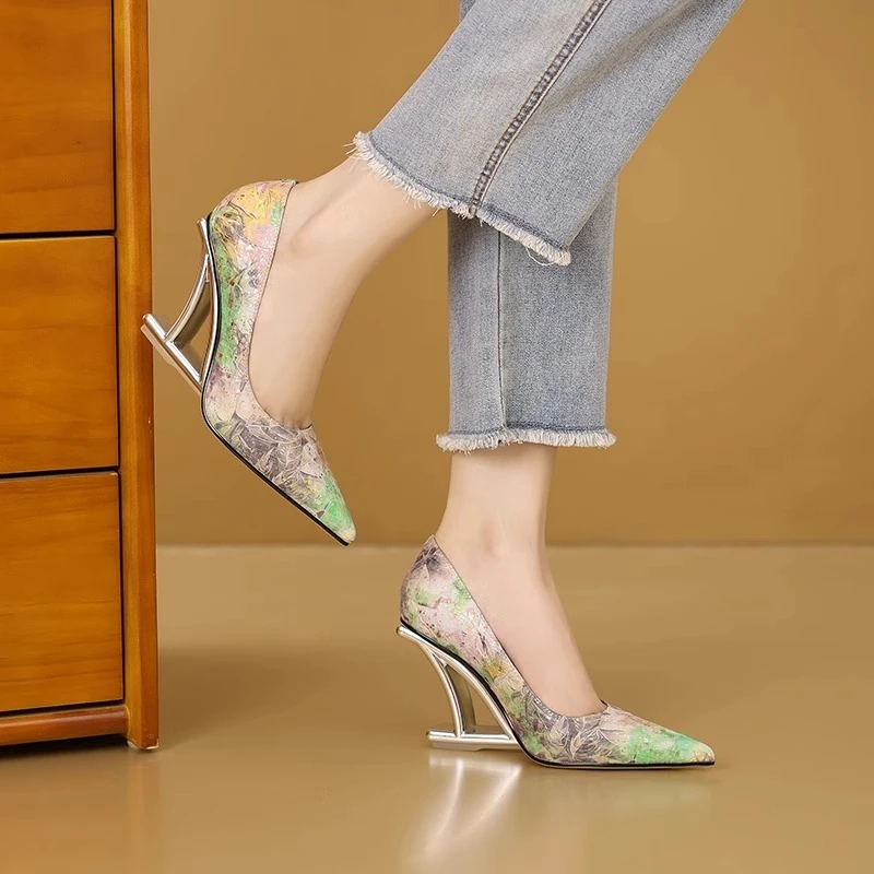 

Весенние туфли-лодочки, женская обувь, туфли-лодочки без шнуровки с цветочным тотемом, туфли-лодочки на высоком каблуке с острым носком для свадебной вечеринки, женские туфли-лодочки на каблуке специальной формы