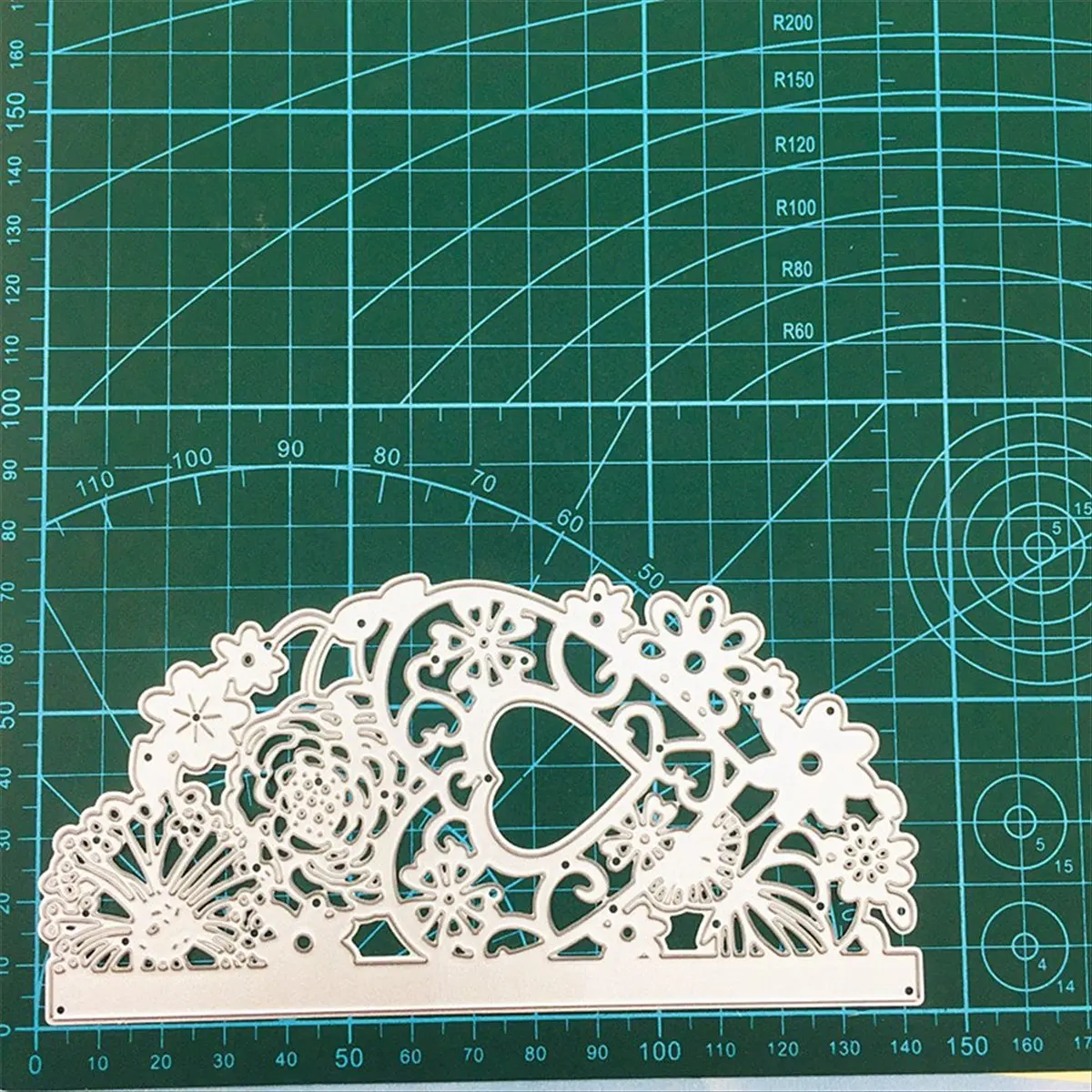Top Sale DIY Lace Love Greeting Card Lace Metal Embossing DIY Carbon Steel Knife Die Embossing Knife Die Template