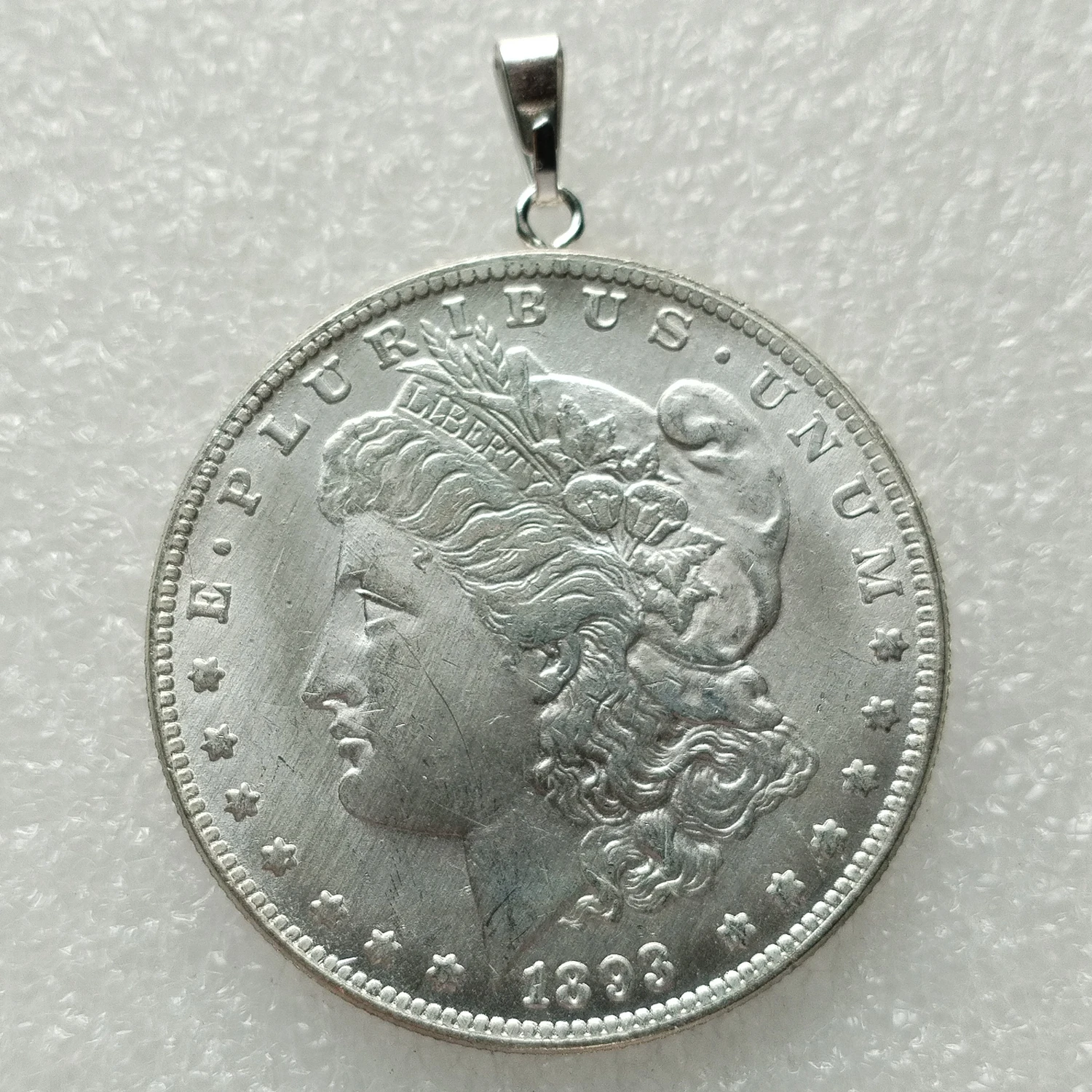 Beautiful Silver Plated Decorative Coin Pendants from Different State Festival Gift Coin