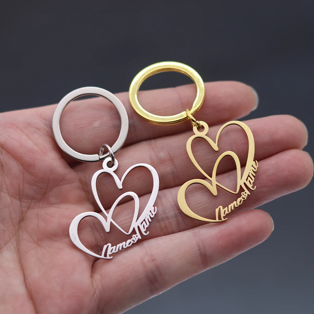 QIAMNI Custom Name Keychain for Couples Friendship Stainless Steel Double Heart Keyring Valentine's Day Gift Nameplate Key Chain
