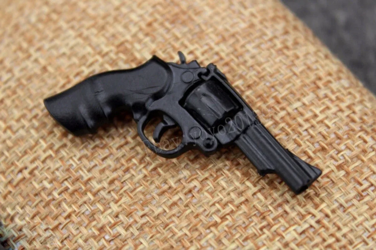 1/6 Scale Black Revolver Model for 12\