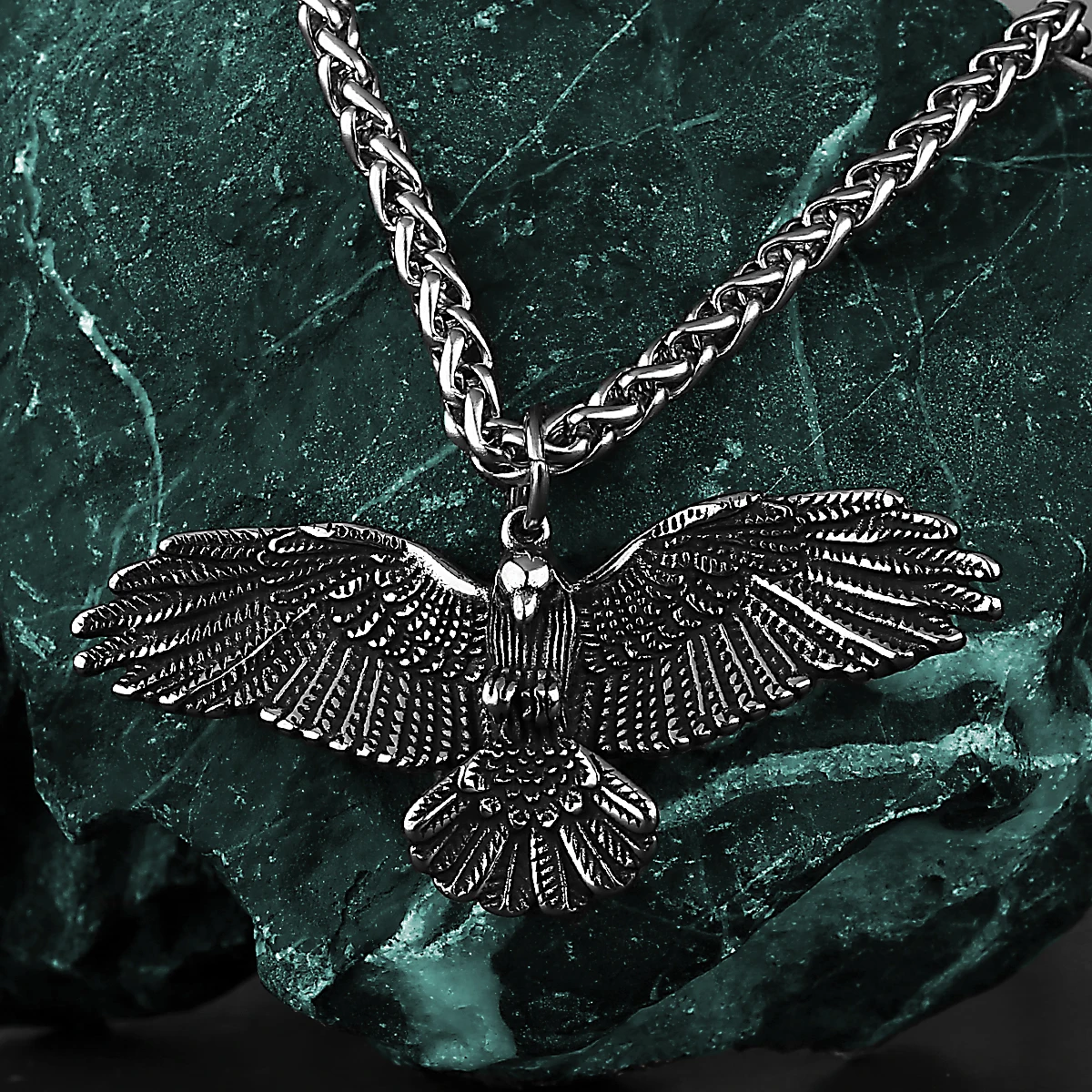 Stainless Steel Animal Eagle Pendant Necklace Men\'s Domineering Punk Hip Hop Party Jewelry Biker Flying Necklace Gift
