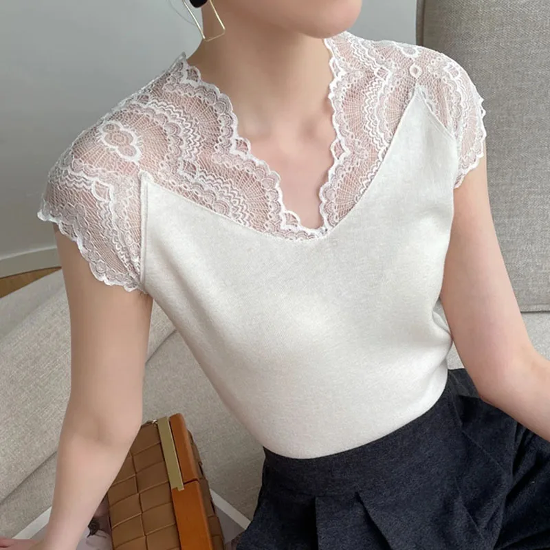 

Knitted Sweater Women Pullovers Black Sleeveless Knit Sweater Pullover Women Tops Fashion V-Neck Lace Knitwears Sweaters Q3482