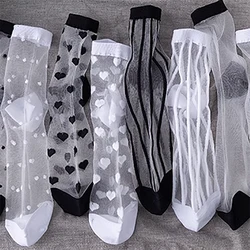 Summer Breathable Invisible Socks Transparent Lace Women Sock Sexy Ruffled Love Heart Pattern Sheer Mesh Crystal Mid Tube Sock